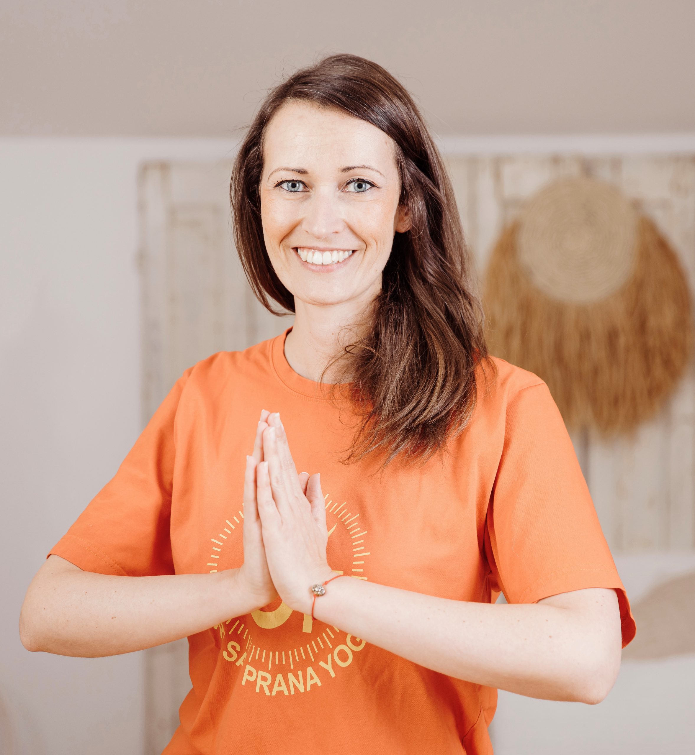 Christin Dunker scaled Sri Sai Prana Yoga